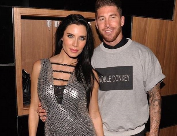 Ronaldo khoe siêu xe mới toanh, Ramos đưa bồ đi dự sự kiện - Bóng Đá