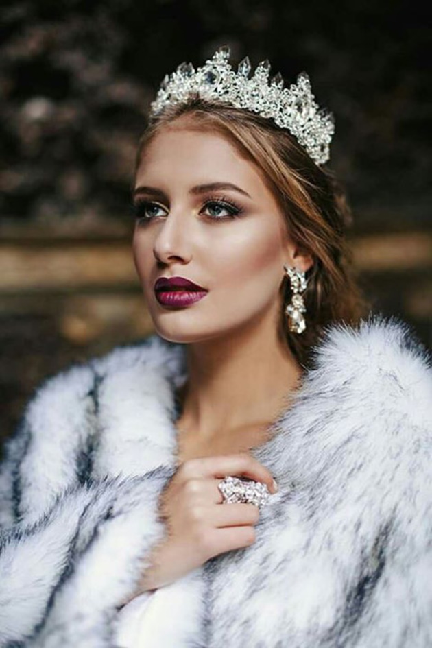 Nhan sắc đẹp tuyệt trần của hoa hậu Nikola Uhlirova - Bóng Đá