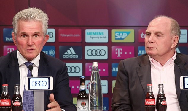 'Bố già' Jupp Heynckes rạng rỡ trở lại dẫn dắt Bayern Munich - Bóng Đá