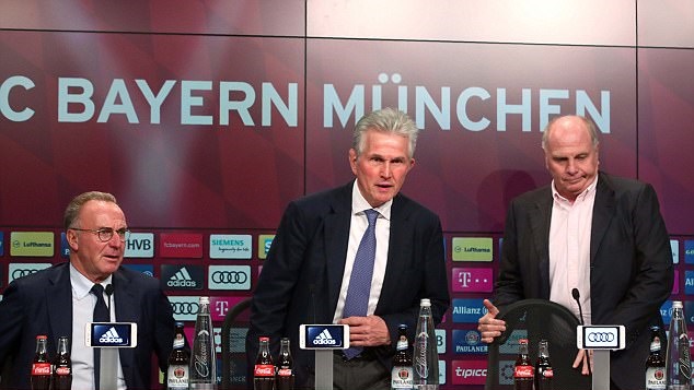 'Bố già' Jupp Heynckes rạng rỡ trở lại dẫn dắt Bayern Munich - Bóng Đá