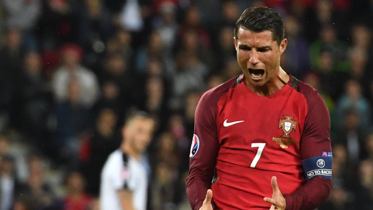 Những cầu thủ ấn tượng nhất VL World Cup 2018: Gọi tên Messi, Ronaldo - Bóng Đá