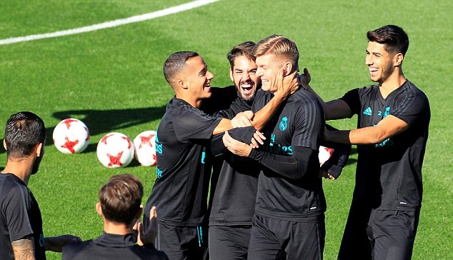 Real Madrid chuẩn bị cho cúp Nhà vua - Bóng Đá