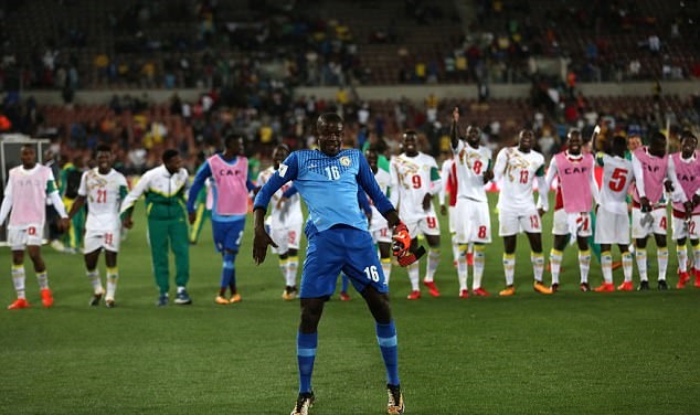 Đi World Cup, Senegal vỡ òa sau 16 năm dài đằng đẳng - Bóng Đá