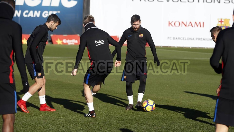 Nể Celta Vigo một phép, Messi và đồng đội không dám lơ là trên sân tập - Bóng Đá