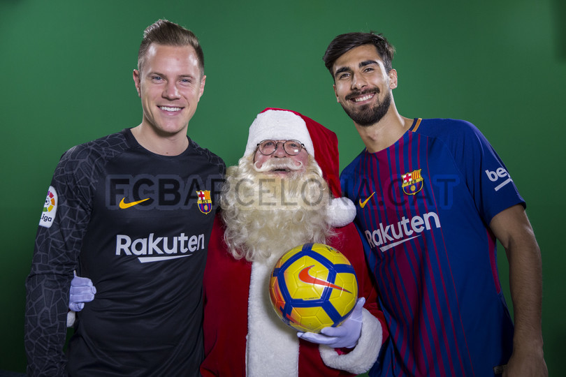 Barcelona đón Giáng sinh - Bóng Đá