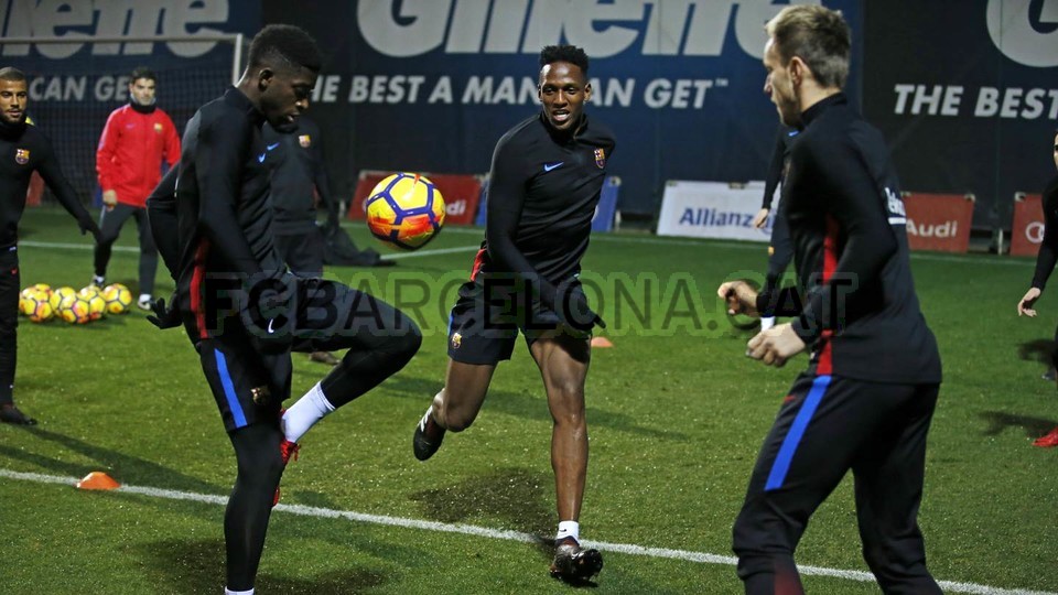 Yerry Mina phấn khích khi lần đầu được tập cạnh Messi, Suarez - Bóng Đá