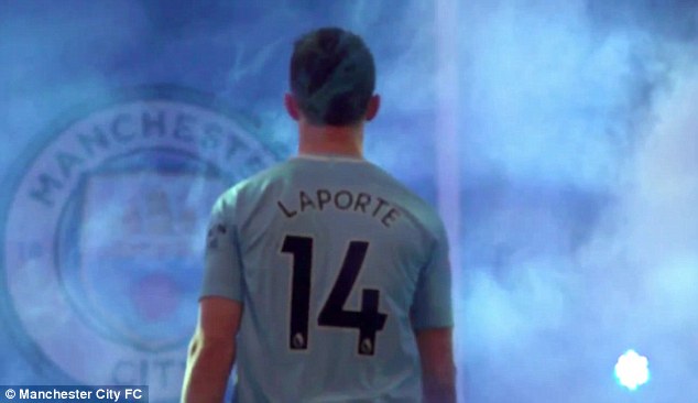 Rạng rỡ ra mắt Man City, Aymeric Laporte chọn xong số áo - Bóng Đá