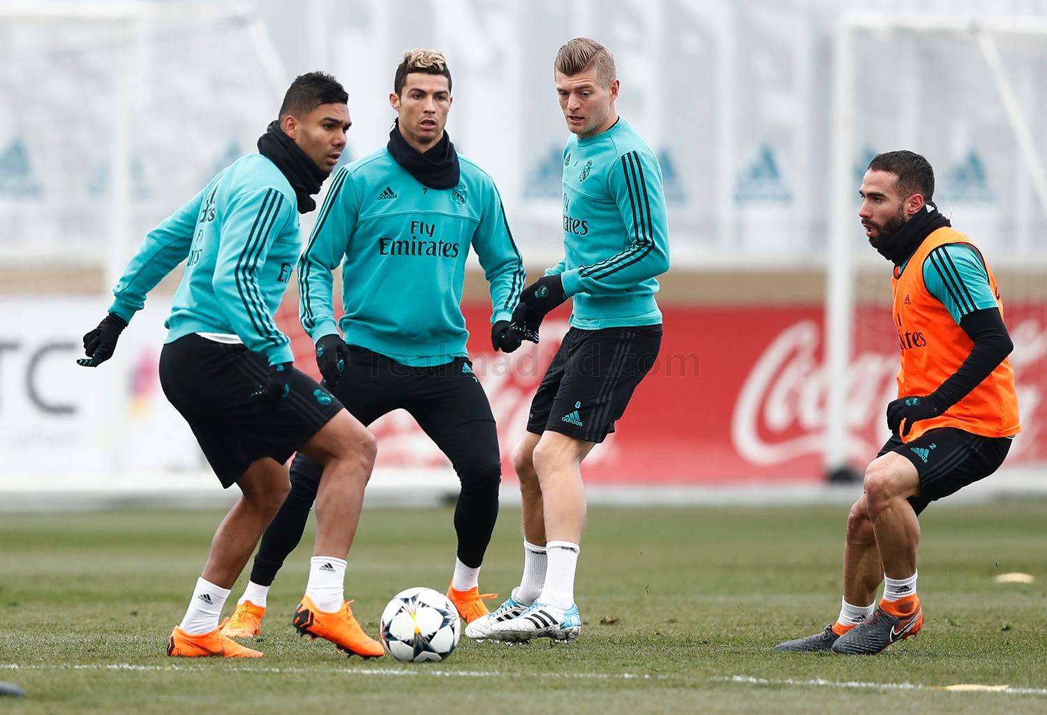 Bale tả xung hữu đột, quyết cùng Ronaldo hạ PSG - Bóng Đá