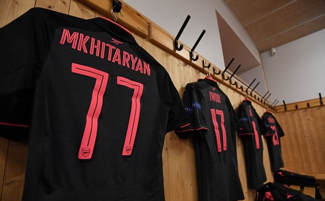 Mkhitaryan trình làng số áo lạ hoắc ở Europa League - Bóng Đá