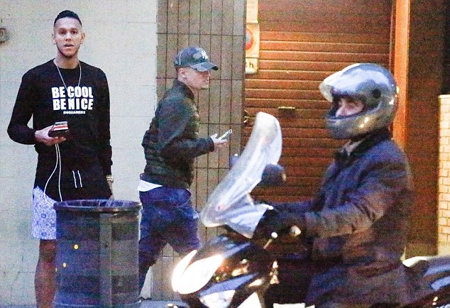 24 giờ ám ảnh của Coutinho: Xe bị cẩu, nhà bị cướp - Bóng Đá