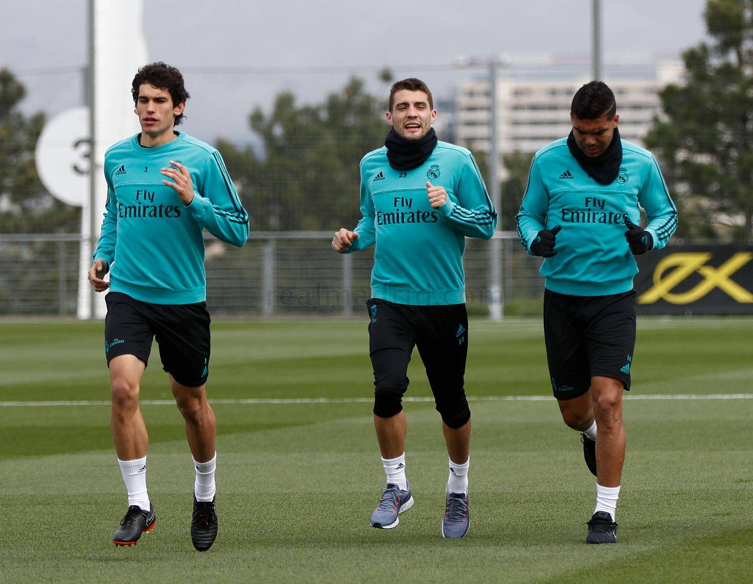 Real Madrid tập luyện - Bóng Đá