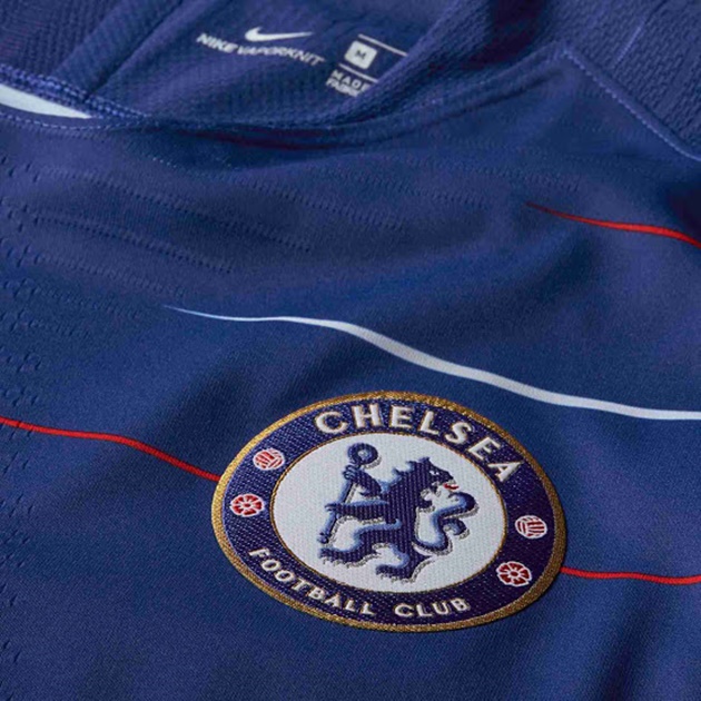 Chelsea tung áo đấu mới, CĐV tưởng trò đùa - Bóng Đá