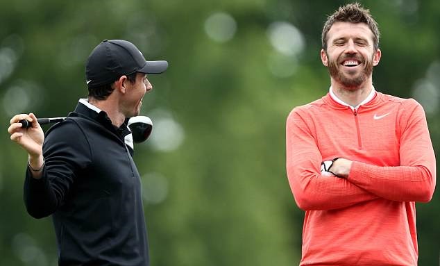 Chùm ảnh: Pep Guardiola đi chơi golf với Carrick - Bóng Đá