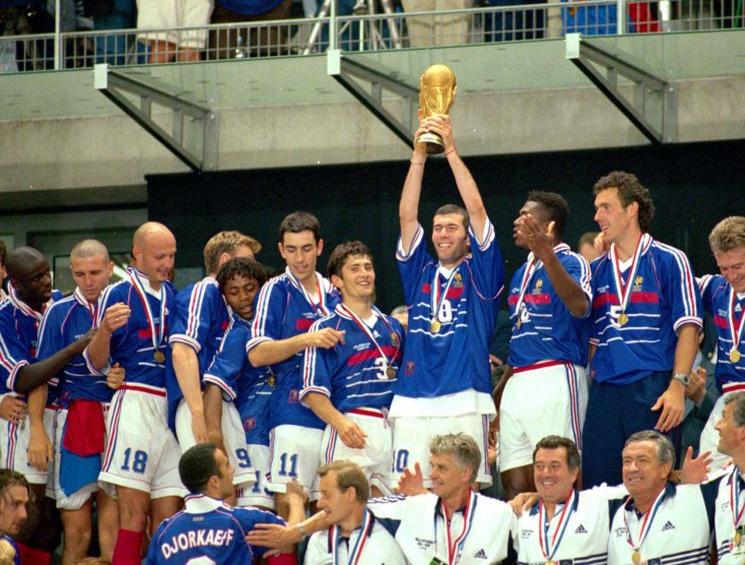 Top 10 áo đấu đẹp nhất lịch sử các kỳ World Cup - Bóng Đá