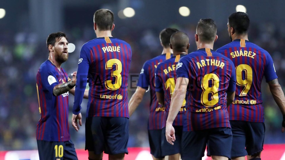 Messi lập kỷ lục trong lần đầu đeo băng đội trưởng Barcelona - Bóng Đá