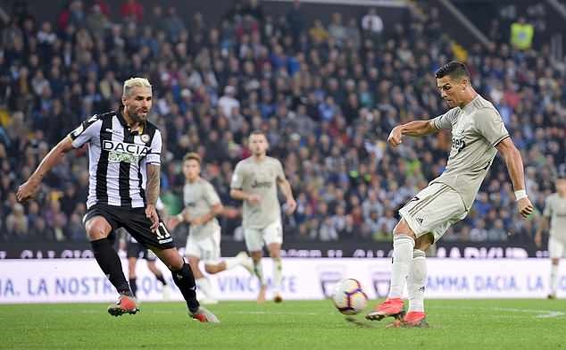 Ronaldo rực sáng trong ngày Real lập 'kỷ lục' tệ không tưởng - Bóng Đá