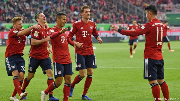Sát thủ ghi 2 bàn, 1 kiến tạo giúp 10 người Bayern vượt khủng hoảng - Bóng Đá