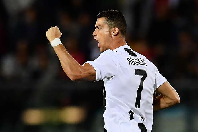 Ronaldo lập kỷ lục ở Juventus - Bóng Đá