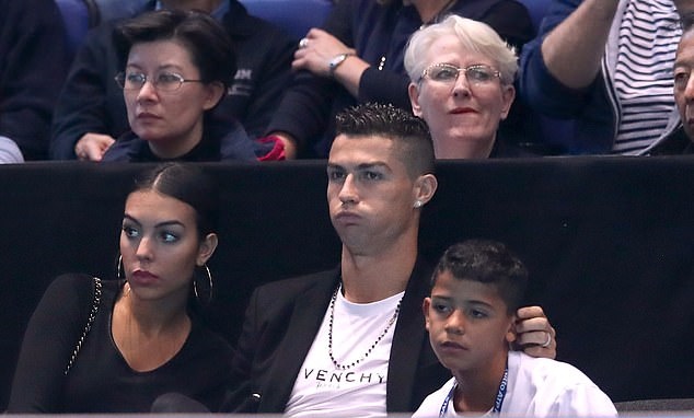 Ronaldo luôn hướng về tuyển Bồ Đào Nha - Bóng Đá