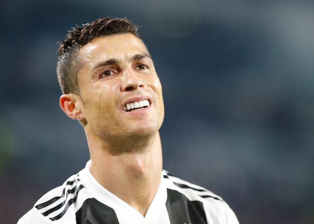 Sốc! Ronaldo bị loại khỏi QBV - Bóng Đá