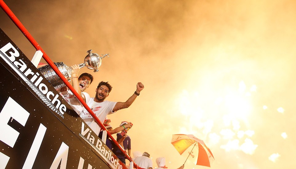 Ảnh River Plate ăn mừng - Bóng Đá