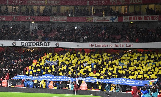 M.U, Arsenal và Cardiff đồng loạt tri ân Sala - Bóng Đá