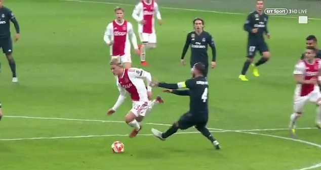 SỐC! Ramos thừa nhận cố ý 'tẩy thẻ' ở trận thắng Ajax - Bóng Đá