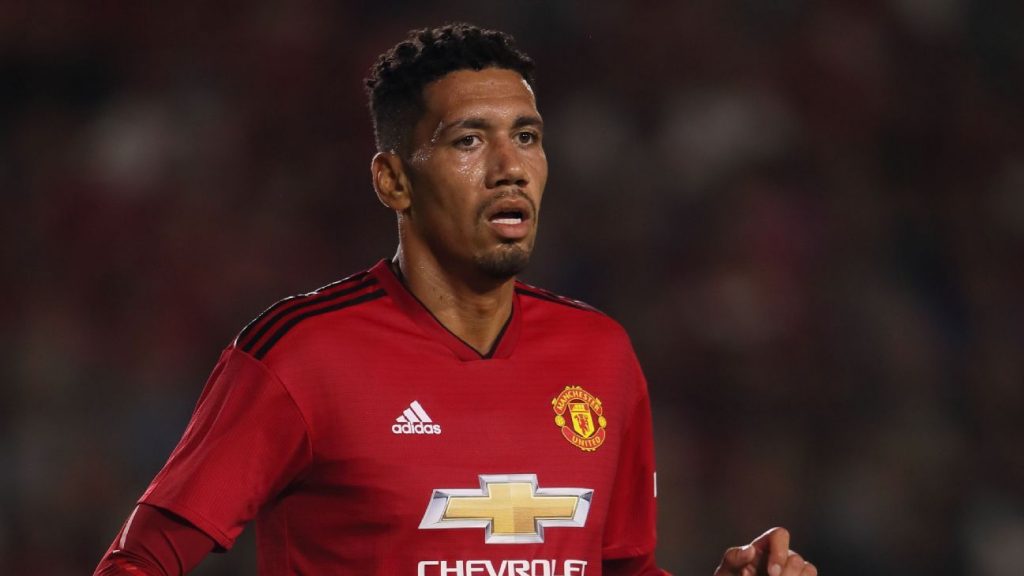 Chris Smalling trông tuyệt hơn bao giờ hết và có thể giúp Manchester United tiết kiệm 90 triệu bảng - Bóng Đá