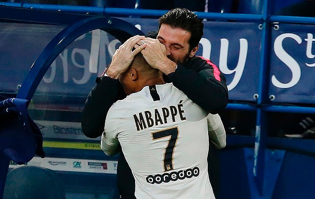 Mbappe gửi lời cảnh báo đáng sợ tới hàng thủ Man Utd - Bóng Đá