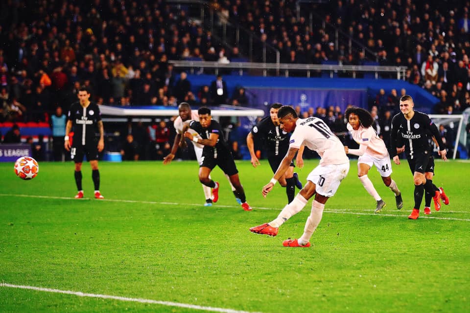 Cầu thủ PSG bật khóc ngay trước khi Rashford sút tung lưới Buffon - Bóng Đá
