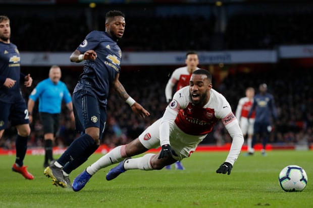 Đừng để quả penalty làm lu mờ màn trình diễn đỉnh cao của Fred trước Arsenal - Bóng Đá