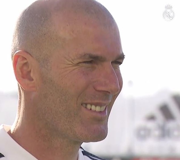 Zidane có buổi tập đầu - Bóng Đá