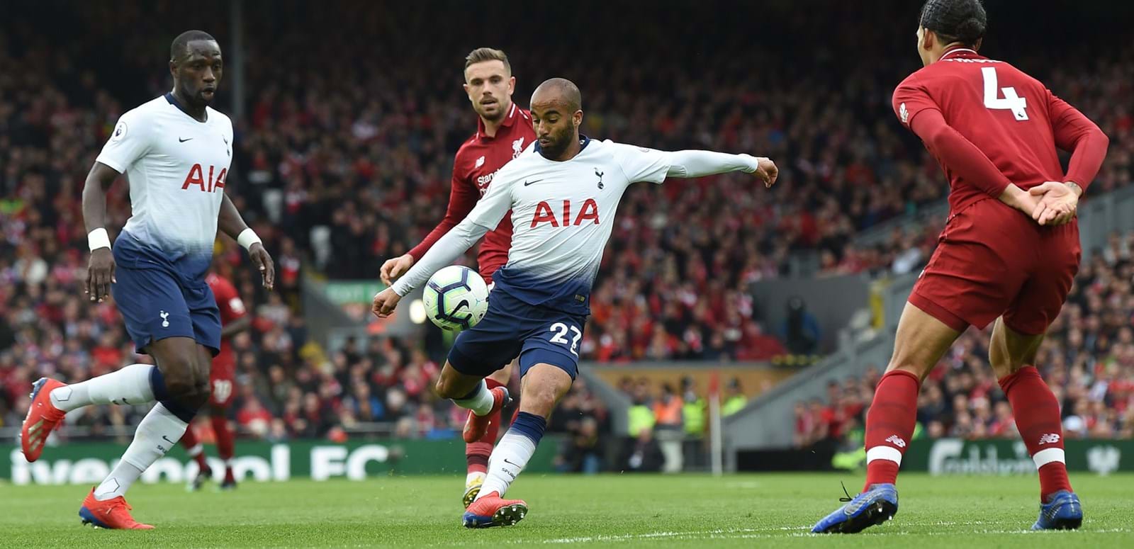 SỐC! Trọng tài nhảy cẩng lên ăn mừng khi Liverpool hạ Tottenham - Bóng Đá