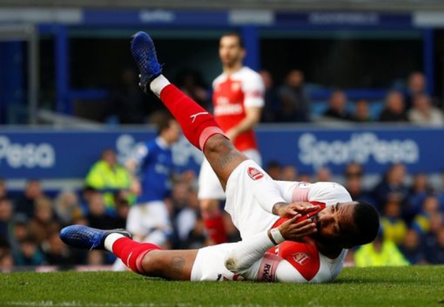 Arsenal bại trận, Top 4 'căng như dây đàn': Cờ trao tay M.U - Bóng Đá
