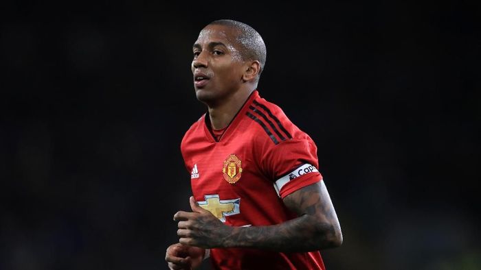 Man Utd còn chờ gì không bán đi 'thảm họa' - 32 lần mất bóng, 11 cú tạt không trúng đích - Bóng Đá