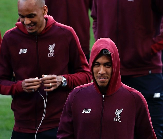 'Bình yên trước bão' - Dàn sao Liverpool rảo bước tại Camp Nou - Bóng Đá