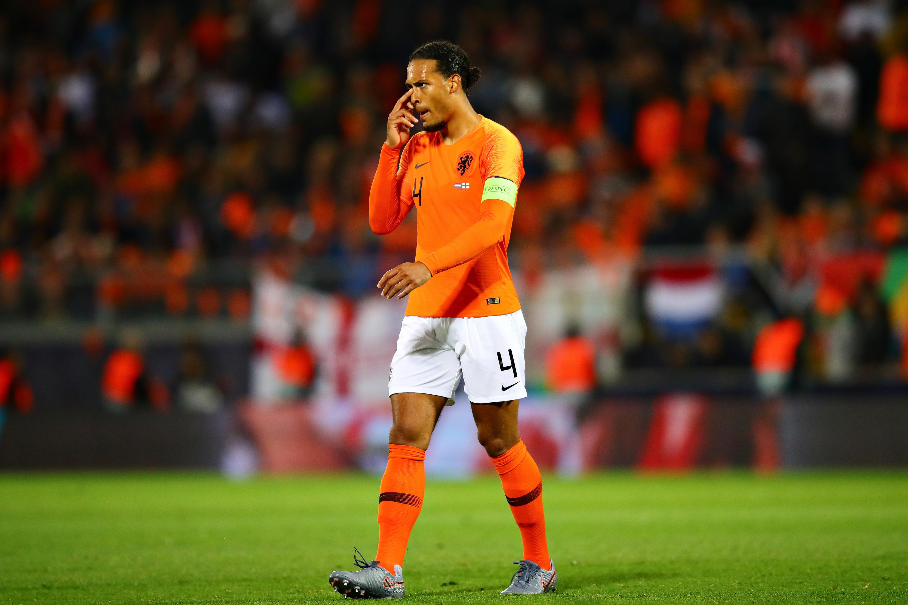 Sung sức trên sân tập, Ronaldo thách thức Van Dijk và Hà Lan - Bóng Đá