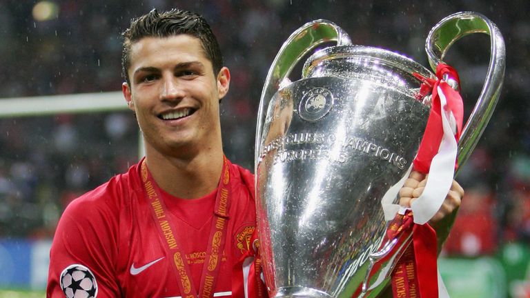 Tròn 10 năm, Ronaldo vẫn ám ảnh 'số 7' tại Old Trafford - Bóng Đá