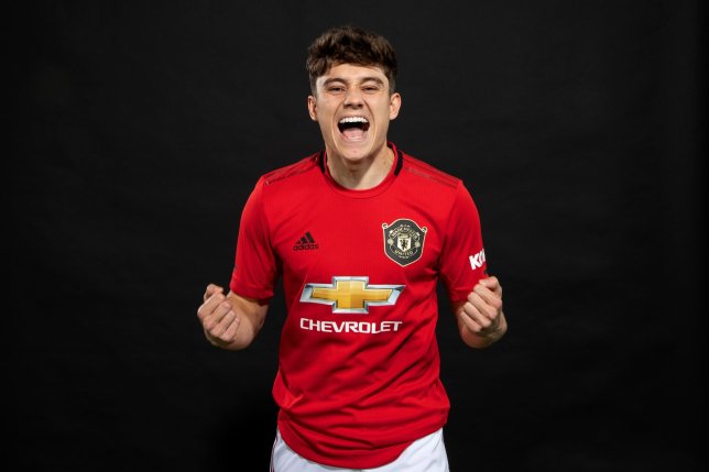 Chùm ảnh: Daniel James ra mắt Man United - Bóng Đá