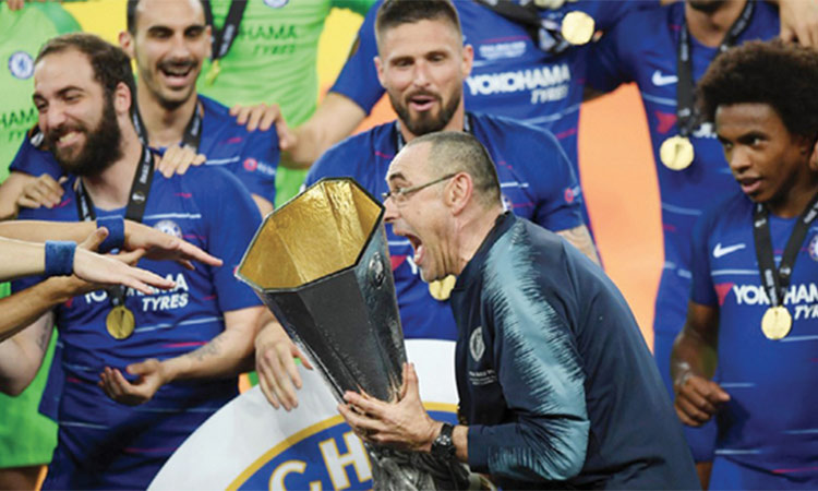 Maurizio Sarri kết thúc hành trình ngắn ngủi 1 năm ở Chelsea - Bóng Đá