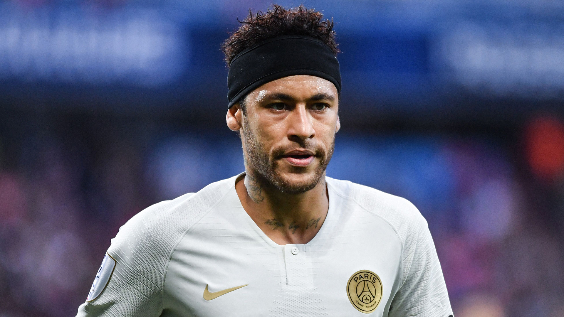 Neymar delivers message to PSG: 'I don't want to play there anymore, I will go back to my house' - Bóng Đá