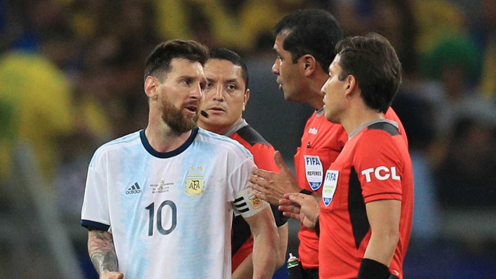 'It was bullsh*t!' - Messi accuses referees of favouring Brazil in Argentina's Copa America semi-final defeat - Bóng Đá