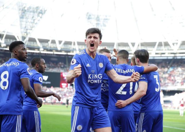 Ole Gunnar Solskjaer asks Manchester United players about Harry Maguire - Bóng Đá