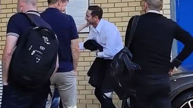 Frank Lampard arrives at Chelsea as he nears managerial appointment - Bóng Đá