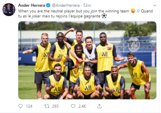 Herrera poses picture with new team-mates - Bóng Đá