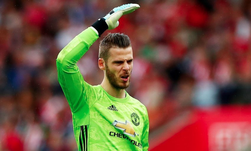 Manchester United 'fear losing David de Gea in January' and are scouring Europe for a replacement goalkeeper - Bóng Đá