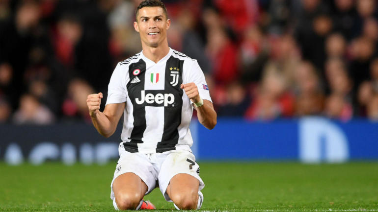 CHOÁNG! Ronaldo hưởng lương vô đối ở Serie A - Bóng Đá