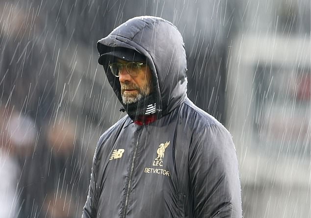 The forecast doesn't look great for Liverpool's chances of keeping Klopp as the terrible British weather could put him off signing a new deal - Bóng Đá