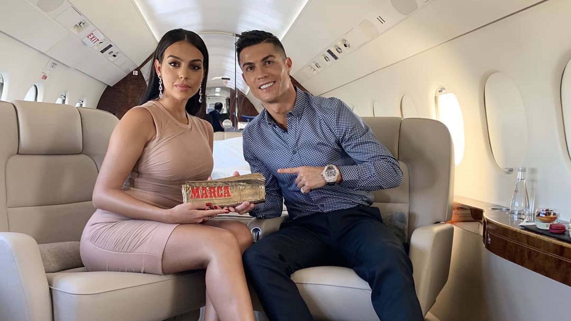 Ronaldo rates sex with girlfriend Rodriguez above his best goal - Bóng Đá