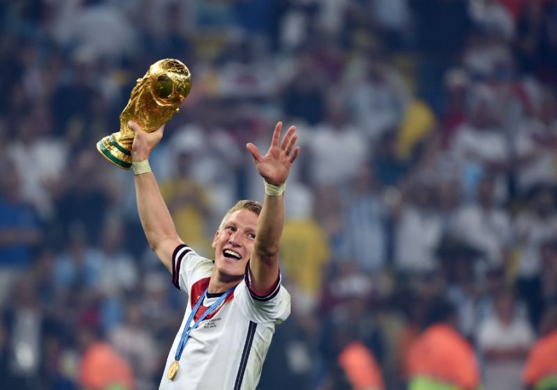 2014 FIFA World Cup winner Bastian Schweinsteiger has announced his retirement from football. - Bóng Đá
